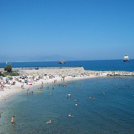 2 Bedroom Modern Apartment In Antibes With Sea View Kültér fotó