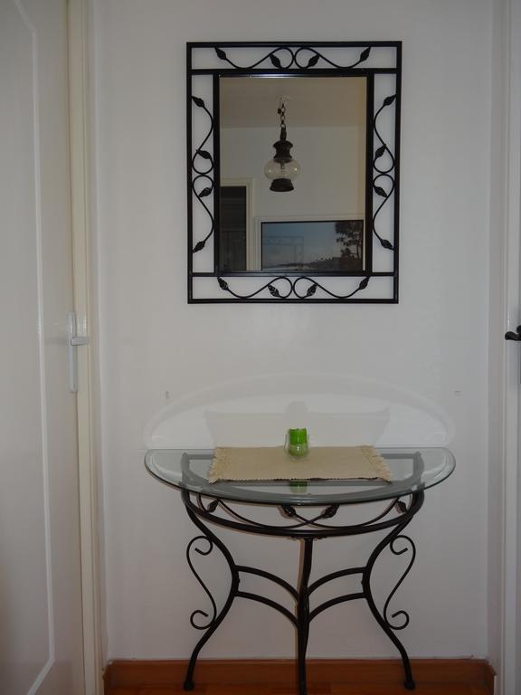 2 Bedroom Modern Apartment In Antibes With Sea View Szoba fotó