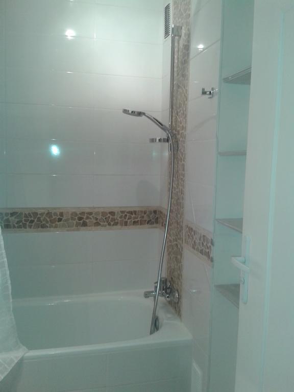 2 Bedroom Modern Apartment In Antibes With Sea View Szoba fotó
